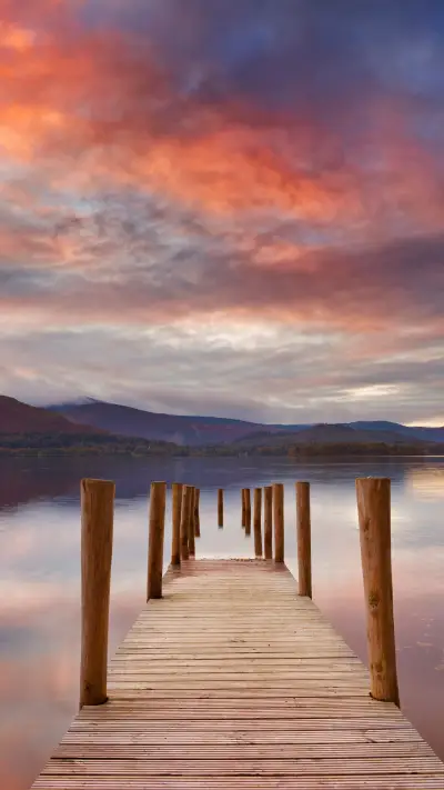 拥抱自然-拍信图库