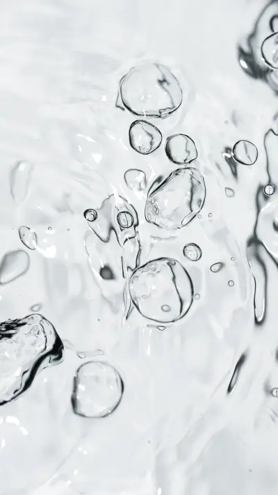 水中气泡-锐景创意 - Screenshot 1