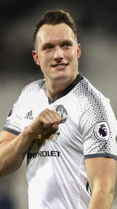 后防铁闸菲尔·琼斯