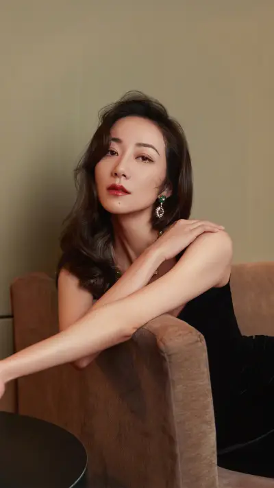 “多面艺人”韩雪