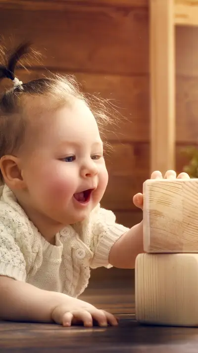 孩子手中的积木世界 - Screenshot 1